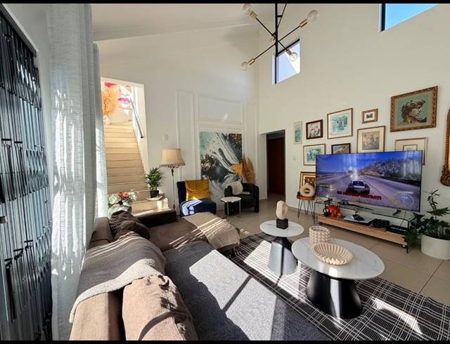 4 BEDROOM TOWNHOUSE FOR SALE IN CARLSWALD